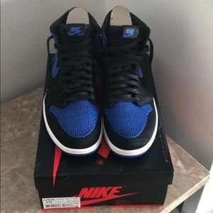 Jordan 1 High Flyknit Royal
